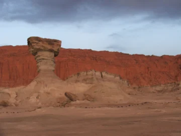 Furor de visitas en Ischigualasto tras la caída de un periscopio del Submarino