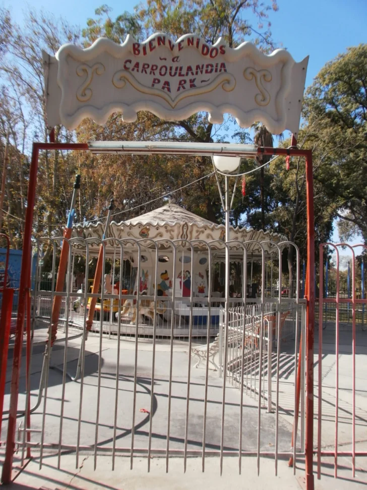 Calesita-Parque-17-728x971