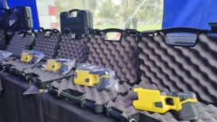 Pistolas taser: la policía de San Juan, con fecha para comenzar a utilizarlas