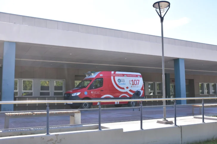 Un motociclista resultó herido tras un choque con una camioneta