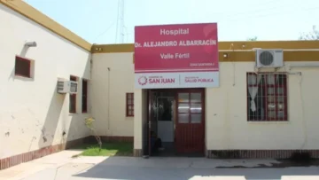 Hospital de Valle Fértil: el ministro Dobladez llevó novedades a los becarios despedidos