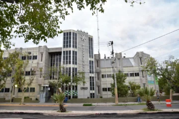 Facultades de la UNSJ suspenden actividades por el fuerte viento