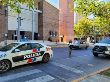 Detuvieron a un hombre por robar una silla plegable de un local céntrico