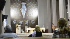 En San Juan, ordenaron a ocho diáconos y una religiosa consagró su vida