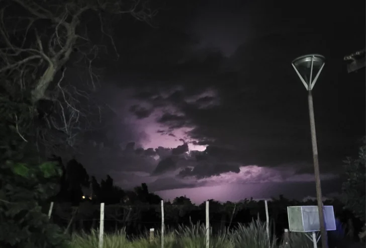 Urgente: rige alerta meteorológica por fuertes tormentas en dos provincias