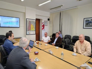 El EPRE y la Cámara de Comercio analizaron el impacto de la tarifa eléctrica en los locales