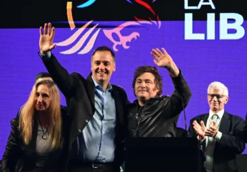 Elecciones CABA: Adorni primero con 30%, Santoro con 27% y el PRO con 15%