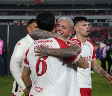Huracán avanzó a la final del Torneo Apertura tras vencer a Independiente