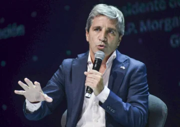 Para el ministro de Economía hay bajas de hasta el 50% en los precios