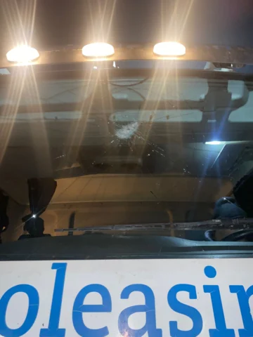 Apedrearon un camión en 9 de Julio: identificaron a cinco sospechosos