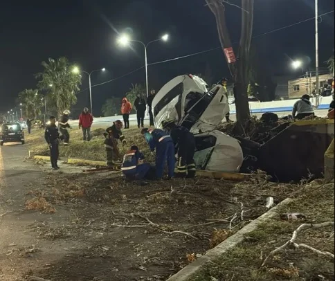 Impactante choque fatal: dos muertos y varios heridos