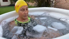 El hielo no detiene a Beatriz: la deportista sanjuanina de 61 años que entrena para un reto mundial