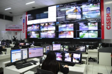 Más allá de las amenazas de bomba: el 911 recibe hasta 2.500 llamadas por día en San Juan