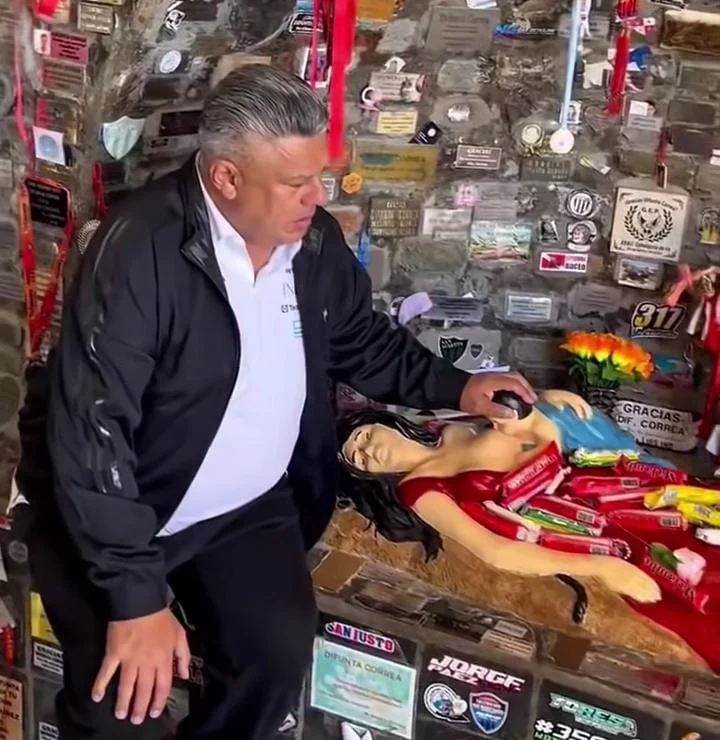 Video: la sorpresiva visita de Chiqui Tapia a la Difunta Correa