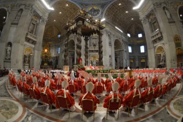 Cardenales piden una paz duradera en el mundo