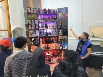 Finde Geek en San Juan: figuras de colección colmaron el centro Cultural San Martín