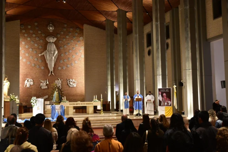 Misa-por-el-Papa-Iglesia-Catedral-8-728x485