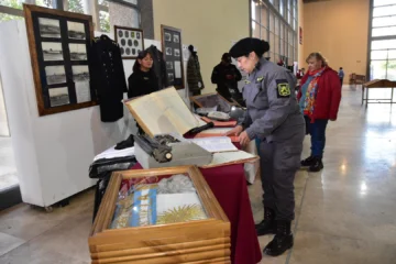 Un viaje en el tiempo: La Policía de San Juan muestra su historia en una exposición única