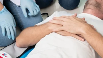 Un hombre de 48 años murió tras ahogarse con comida en la cena