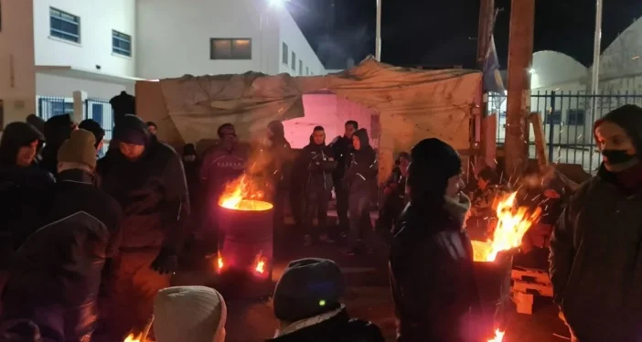 Paro total en Tierra del Fuego contra la eliminación de aranceles a productos electrónicos