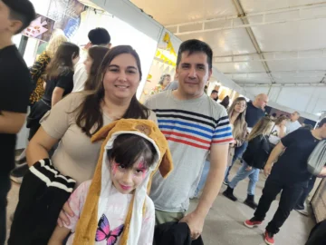 Mira quienes fueron a disfrutar de la Feria de las Artesanías
