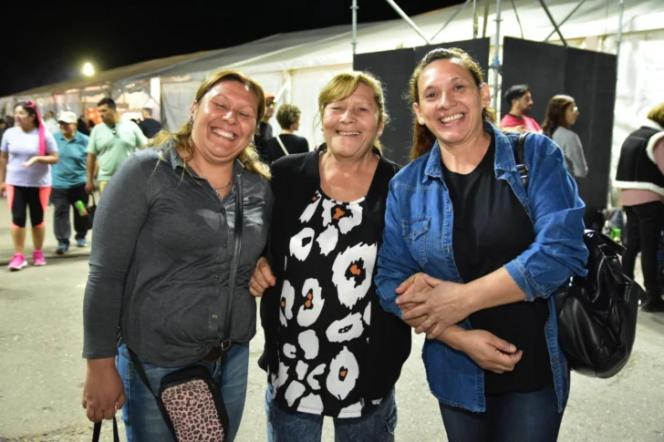 Sociales-segundo-dia-Feria-de-las-Artesanias-20-728x485