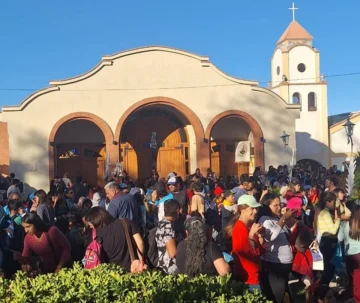 Con fe, emoción y la imagen del Papa León XIV, San Juan peregrinó al Santuario de Fátima