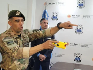 San Juan implementa las pistolas Taser: los 5 puntos clave que debés conocer