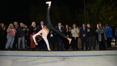 En fotos: destrezas físicas y una perlita en la inauguración en calle 25 de Mayo