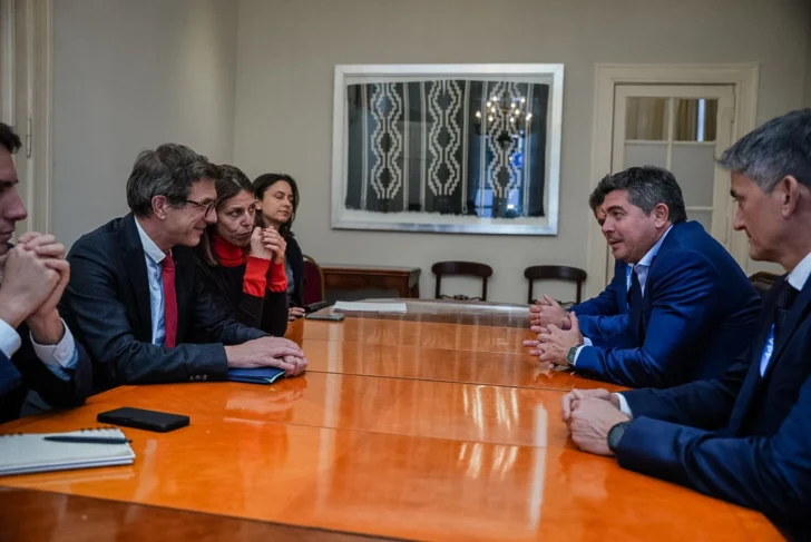 Orrego se reunió con un alto funcionario de Francia para impulsar proyectos estratégicos en San Juan