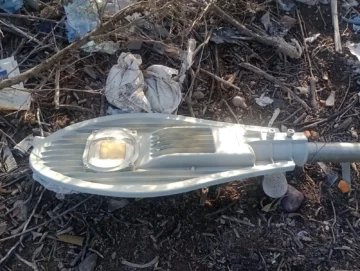 Insólito: robaron un faro de alumbrado público en Caucete