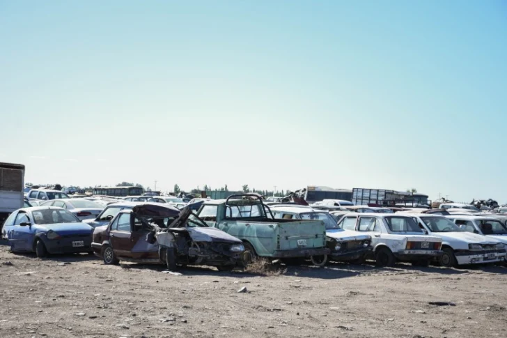 En San Juan avanzan para modificar la ley para subastar autos del depósito judicial