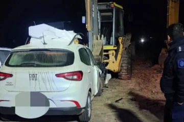 Chocó contra una retroexcavadora y murió