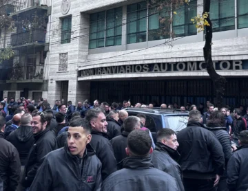 Paro de colectivos: choferes pidieron a UTA negociar “una paritaria justa”