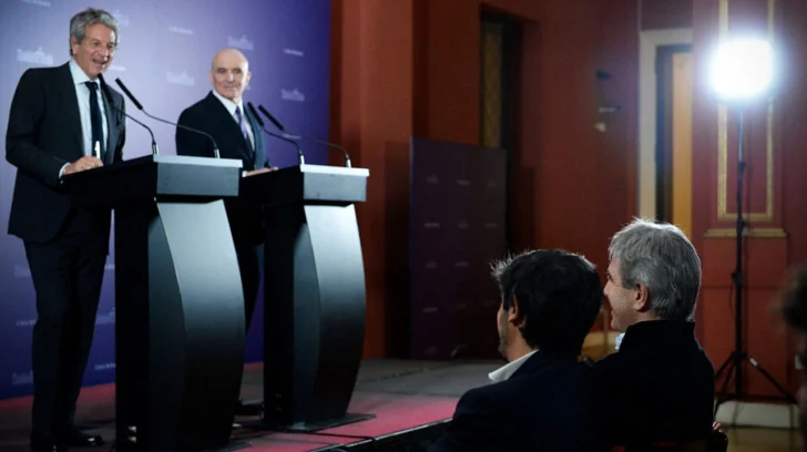 Inocencia Fiscal: los puntos del plan para argentinos con dólares en el colchón