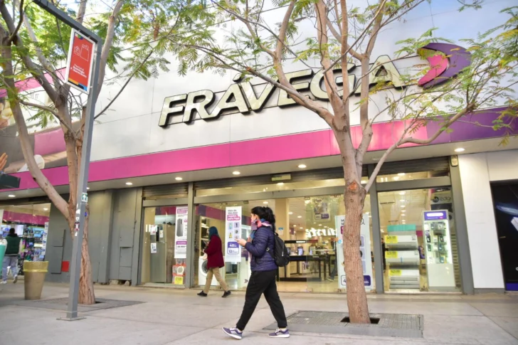 peatonal centro comercio Frávega