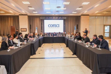 Comercio y consumo en agenda: Orrego participó de encuentros con entidades nacionales