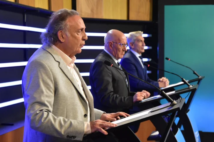 Debate-UNSJ-Diario-La-Provincia-SJ-17-728x485
