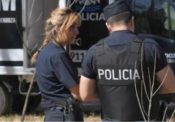Hallaron a dos personas sin vida en un departamento: se intoxicaron con monóxido de carbono