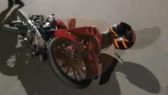 En Jáchal, motociclista perdió el control y cayó violentamente
