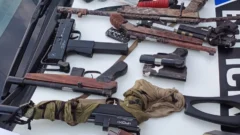 Realizaron un operativo y hallaron varias armas en una vivienda