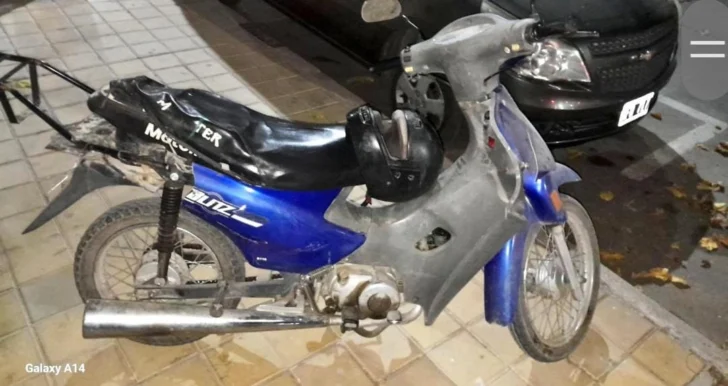 Recuperan motocicleta abandonada durante patrullaje en Capital