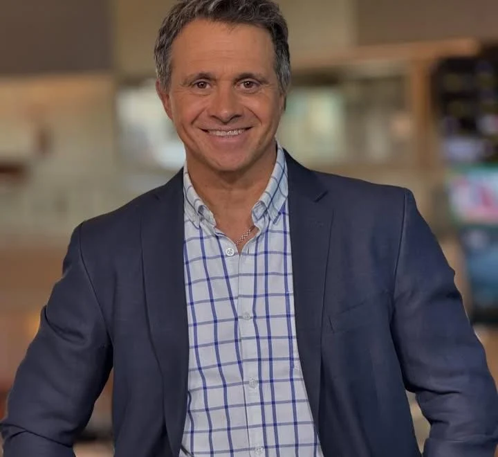 Escándalo en el programa de Sergio Lapegüe: tres salidas en una semana
