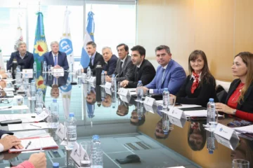 El gobernador Orrego participó de una reunión con Nación por la distribución de fondos