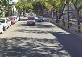 Un operario murió atropellado mientras colocaba señales de tránsito en una calle