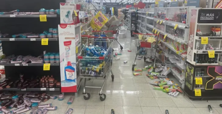 Impactantes videos del sismo de magnitud 6.4 que afectó a Chile