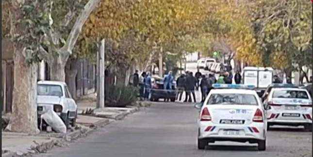 Tragedia en Capital: un sanjuanino murió al chocar contra un pilar