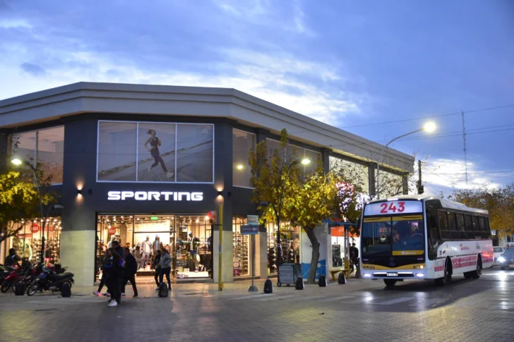 comercio-centro-Rawson-2-728x485