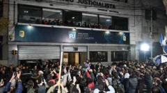 Causa Vialidad: Cristina Kirchner recibirá a los senadores de UxP en el PJ