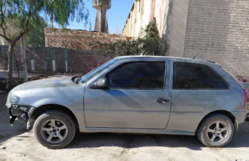 Caucete: secuestran un auto con pedido por estafa en La Rioja